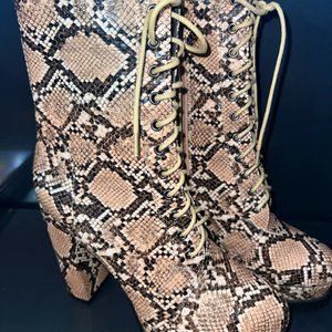 Simmi‎ of London Snake Print High Heel Fashion Boots Sz. 8